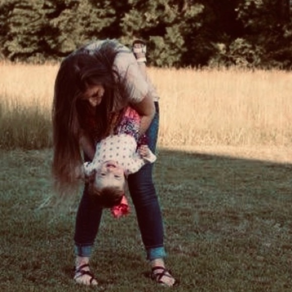 meet your posher, jessy🌻 - Picture 3 of 3